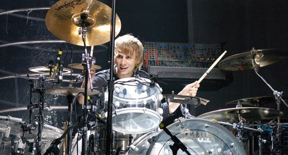 Dominic Howard, baterista de Muse lidera las votaciones (por ahora)