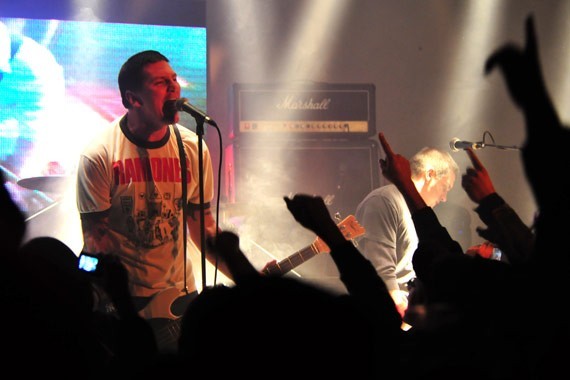 CJ Ramone en vivo CJ Ramone en vivo