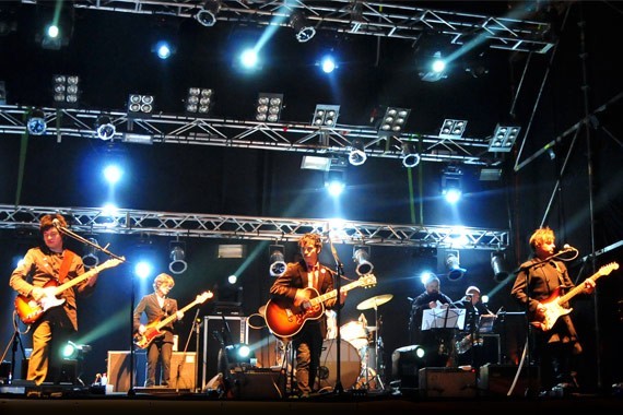 Los Bunkers en vivo en la Plaza de Armas