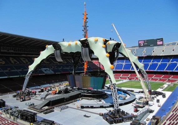 The Claw, el escenario del 360° Tour, toma forma
