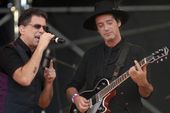 Calamaro y Cerati participaron en "Argentina abraza a Chile"