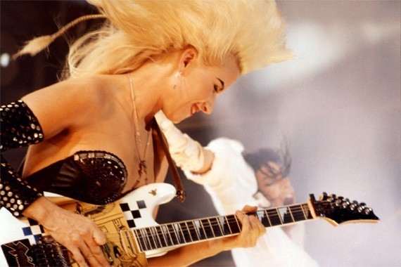 Jennifer Batten en vivo en Chile 2010